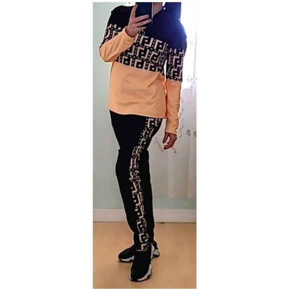 Athletic Suit ❤️ - Picture 1 of 8